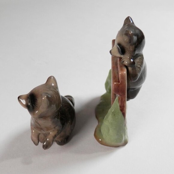 Vtg Hagen Renaker Mini Raccoons Figurines Peeking Over Fence  & Standing - Picture 6 of 6